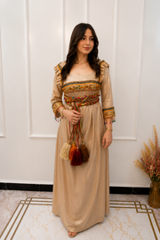 Robe Kabyle Élégance Dorée